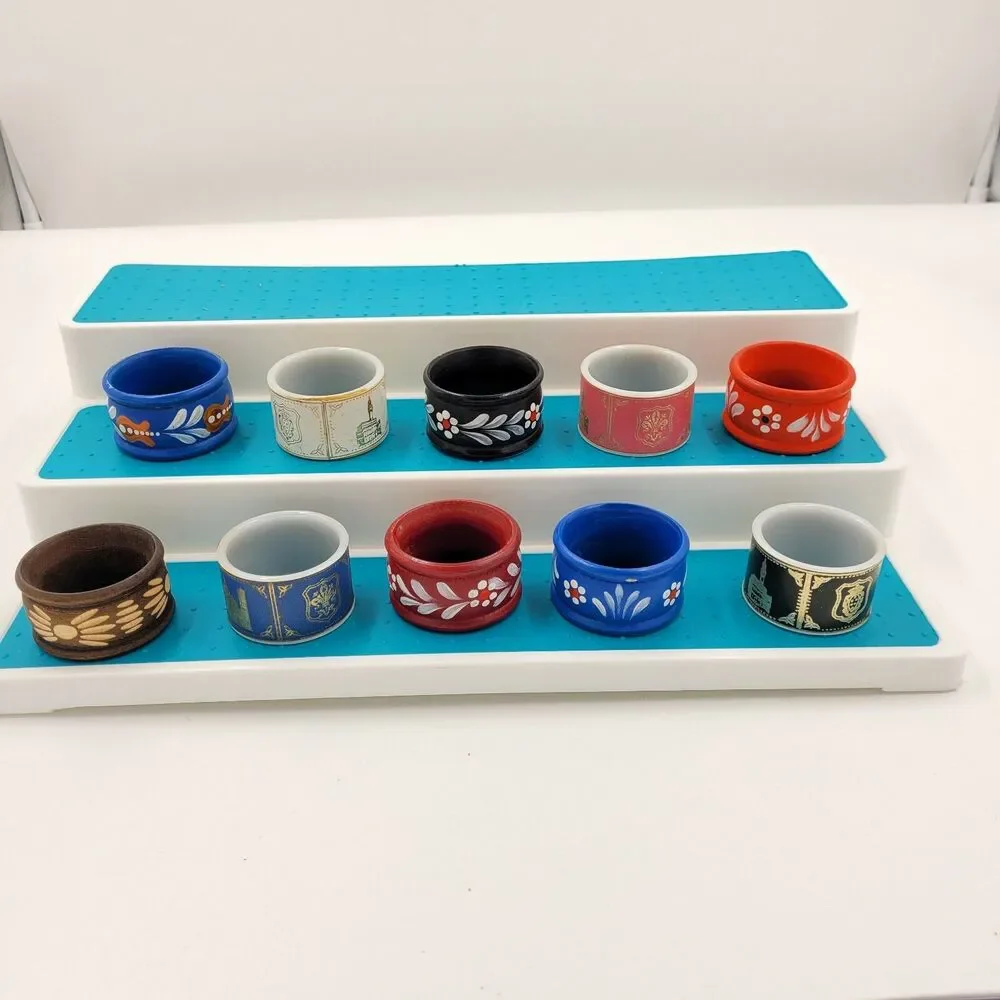 VTG Napkin Rings Flowers Floral Set of 10 vintage Cottagecore Wood & Bakelite??